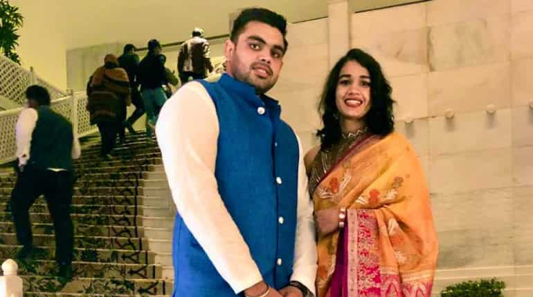 Wrestler Babita Phogat to get married to Vivek Suhag, shares photo Wrestler Babita Phogat to get married to Vivek Suhag, shares photo
