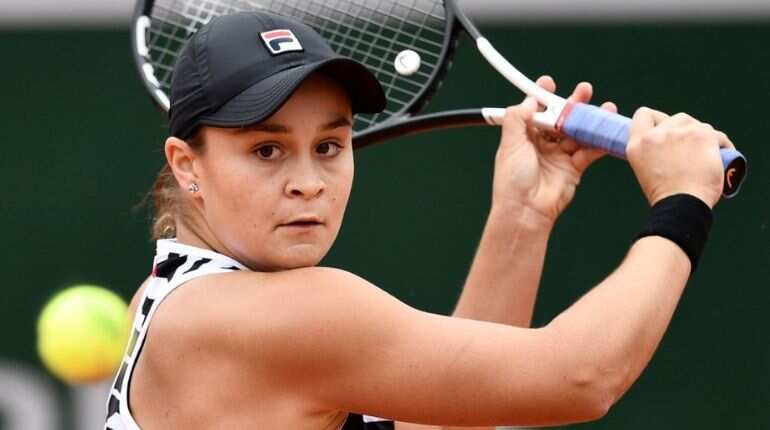 French Open: Ashleigh Barty ends Amanda Anisimova's run to reach final