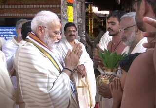 Ahead of visit to Maldives and Sri Lanka, PM Modi offers prayers at Guruvayur temple in Thrissur