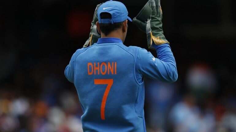 World Cup: MS Dhoni removes dagger logo from keeping gloves