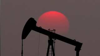 Oil prices fall on weak demand growth, rise in US crude stocks