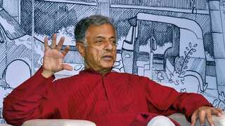 Karnataka Chief Minister announces three-day state mourning on demise of veteran actor Girish Karnad