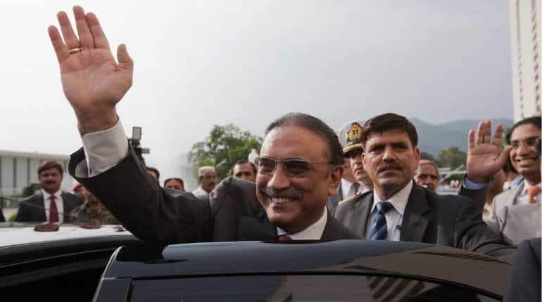 Former Pakistani President Asif Ali Zardari arrested on corruption charges Former Pakistani President Asif Ali Zardari arrested on corruption charges
