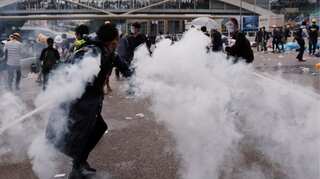 China extradition clashes: Hong Kong Chief Executive calls protests 'organised riots'