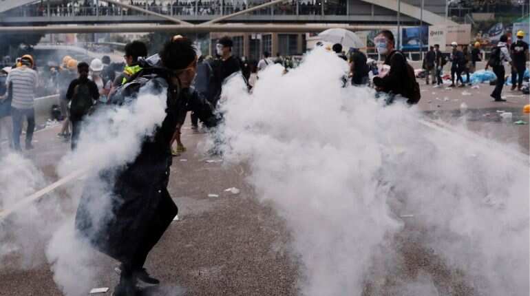 China extradition clashes: Hong Kong Chief Executive calls protests 'organised riots'