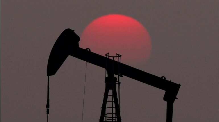 Oil prices extend gains, United States-Iran tensions in focus