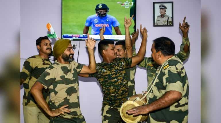 BSF personnel dance and enjoy during India vs Pakistan World Cup clash BSF personnel dance and enjoy during India vs Pakistan World Cup clash