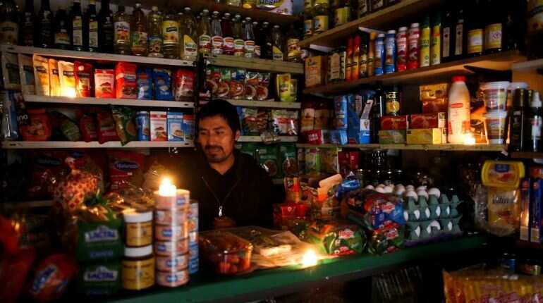 Argentina, Uruguay restore power after massive blackout Argentina, Uruguay restore power after massive blackout