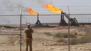 Oil prices slip for second day on global growth fears