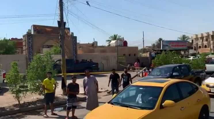 Friday blast at Shi'ite mosque in Baghdad wounds several: Police sources