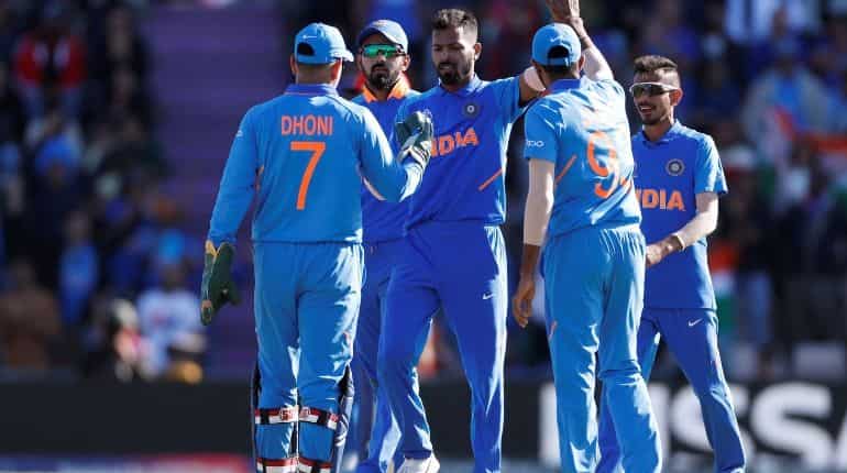 Players with 10 T20I caps now eligible for BCCI Central Contract: Report Players with 10 T20I caps now eligible for BCCI Central Contract: Report