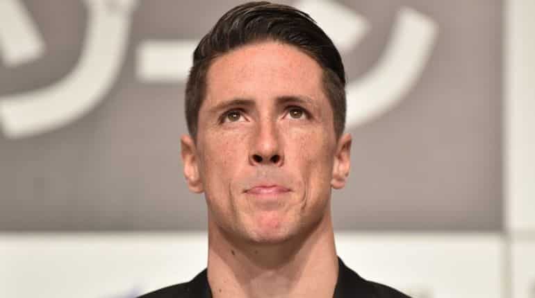 Fernando Torres to sign off after Japan reunion with Andres Iniesta and David Villa Fernando Torres to sign off after Japan reunion with Andres Iniesta and David Villa