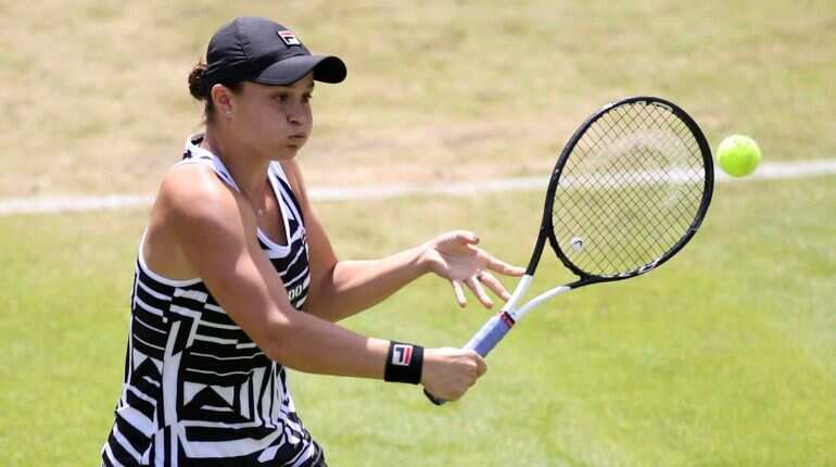 Ashleigh Barty a win away from world number one Ashleigh Barty a win away from world number one