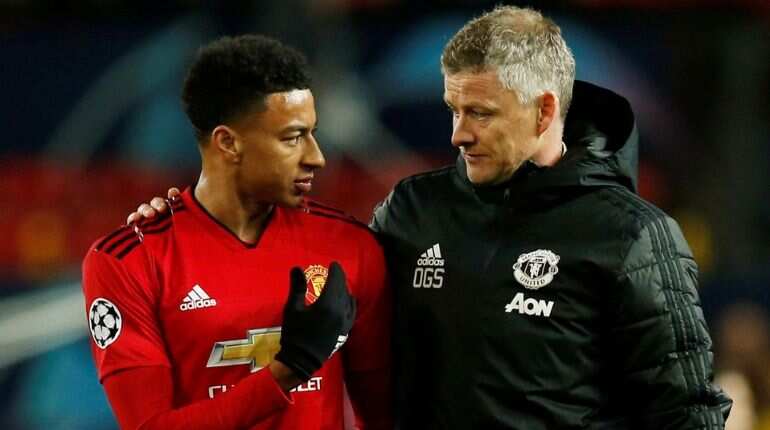 Gary Neville says managers have to adjust to social media age Gary Neville says managers have to adjust to social media age