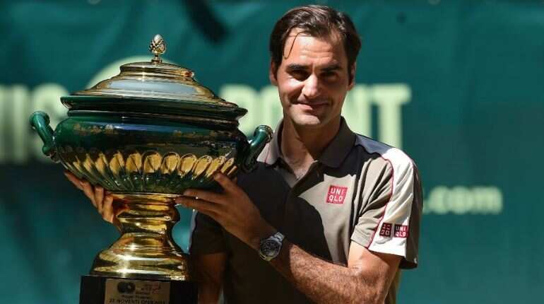 Roger Federer defeats David Goffin for 'unbelievable' 10th Halle title
