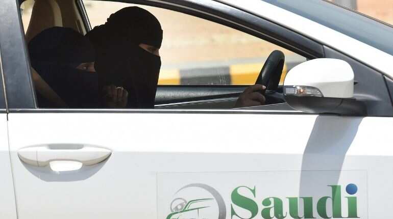 Saudi women use wedding contracts to assert right to drive Saudi women use wedding contracts to assert right to drive