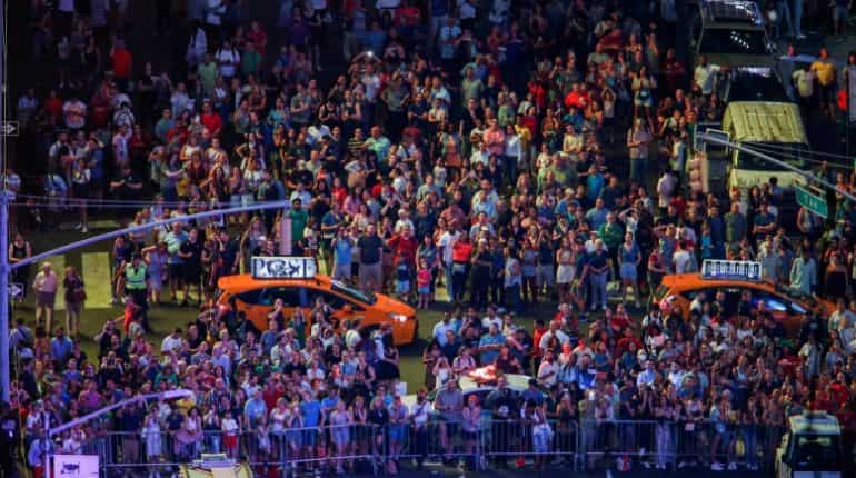 36 minutes high-wire stunt