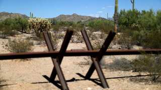 Seven migrant deaths reported in 'extreme heat' along US border