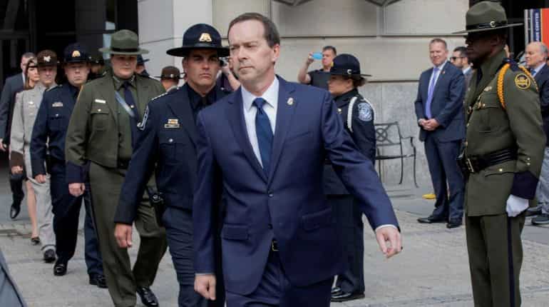 US border chief John Sanders quits amid outcry over child detainees