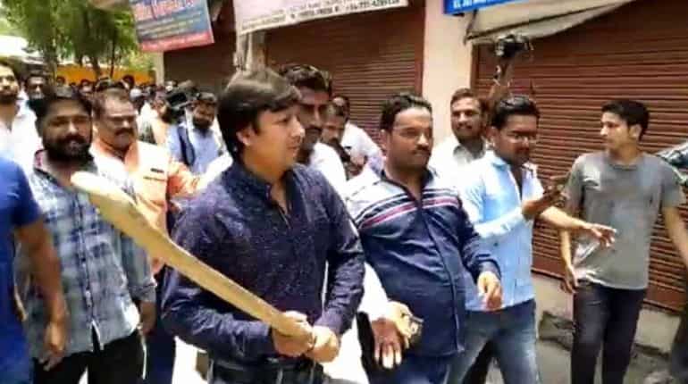BJP MLA Akash Vijayvargiya released from jail, says 'not embarrassed' of thrashing officer
