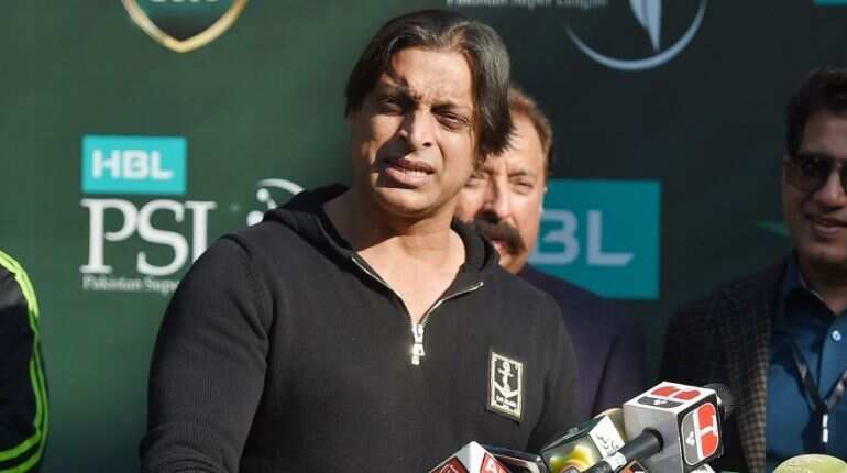 Former Pakistani cricketer Shoaib Akhtar takes jibe at Virender Sehwag