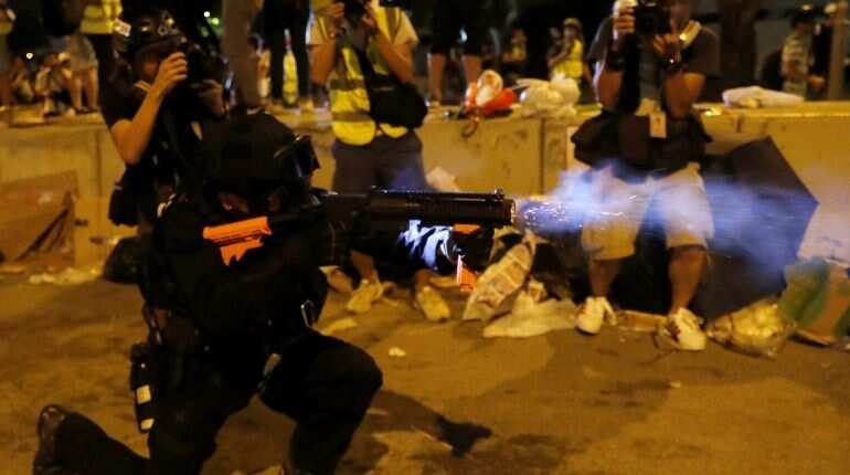 'Dancing aunties' spark new Hong Kong protest