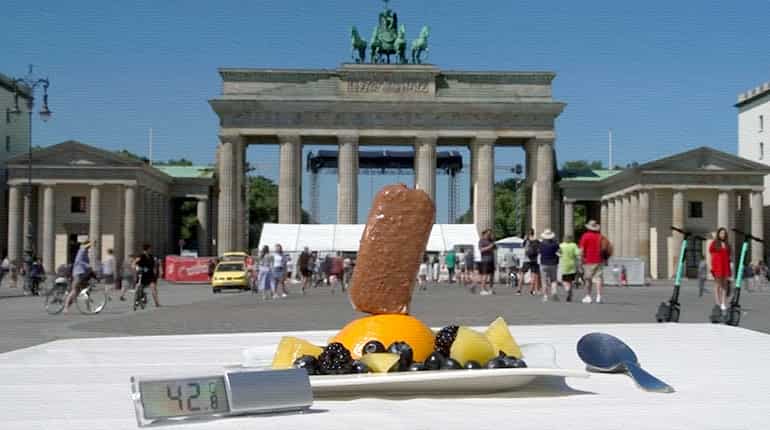 Germans sweat in extreme heat