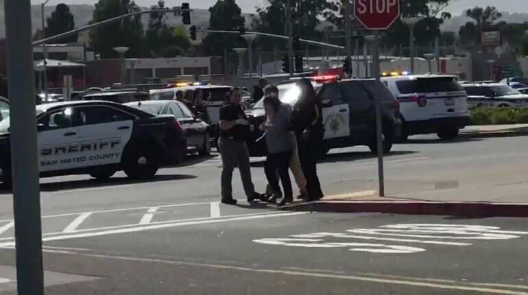 Two shot, two others hurt in San Francisco-area shopping mall Two shot, two others hurt in San Francisco-area shopping mall