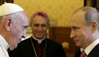 Russian President Vladimir Putin to meet pope in shadow of Ukraine crisis