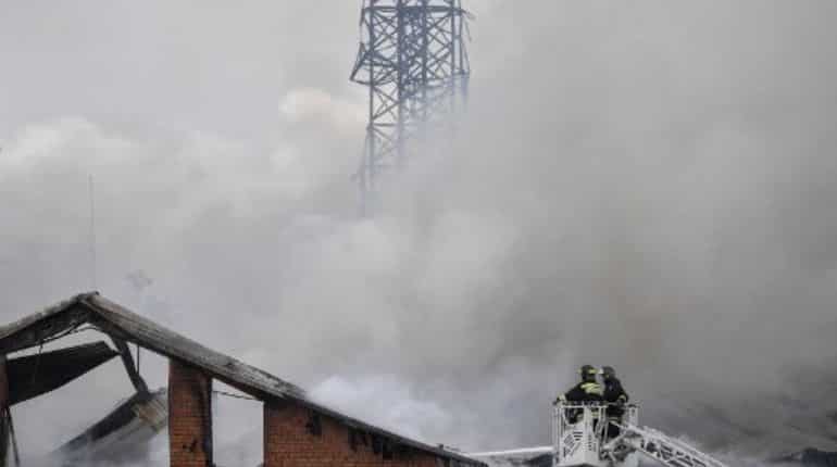 Huge fire erupts at power station outside Moscow Huge fire erupts at power station outside Moscow