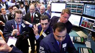 Dow ends above 27,000 points for first time, S&P 500 hits record on Federal Reserve rate cut optimism