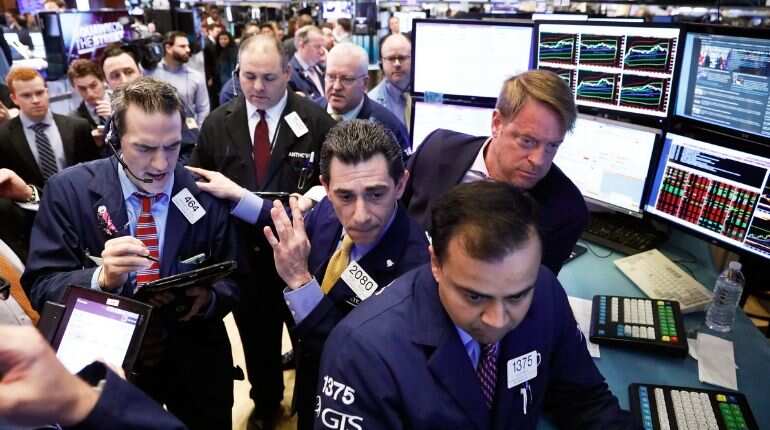 US stocks recover from early swoon amid global growth angst