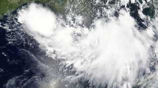 New Orleans braces for flooding, Trump declares emergency ahead of Storm Barry
