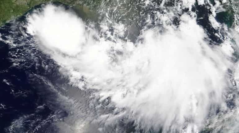New Orleans braces for flooding, Trump declares emergency ahead of Storm Barry