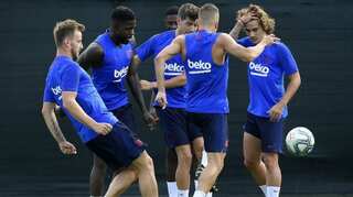 Antoine Griezmann trains for the first time with Barcelona