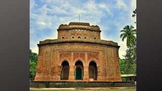 18th century temple keeps Hinduism alive in Bangladesh