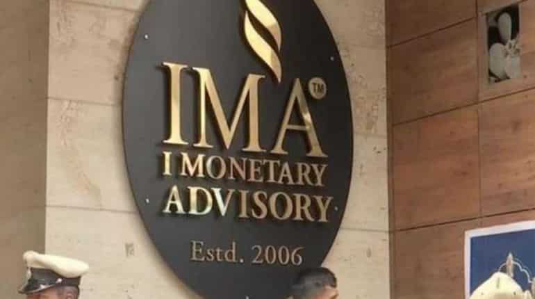 Special Investigation Team brings IMA owner Mansoor Khan to India Special Investigation Team brings IMA owner Mansoor Khan to India