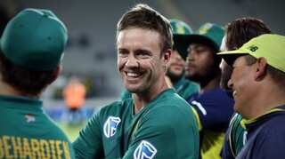 AB de Villiers plays match-winning innings on England's T20 Blast debut