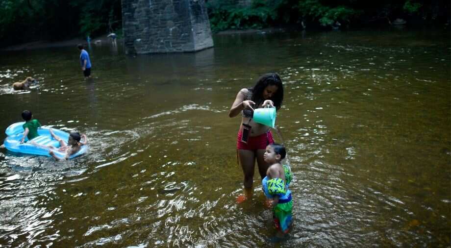 Nearly 150 million people sweltering through deadly US heatwave