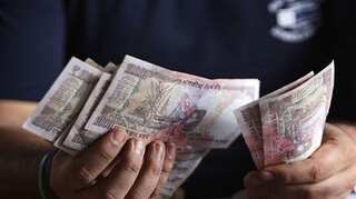 Current account deficit to print at 16-17 billion dollar in Q1 FY20: ICRA