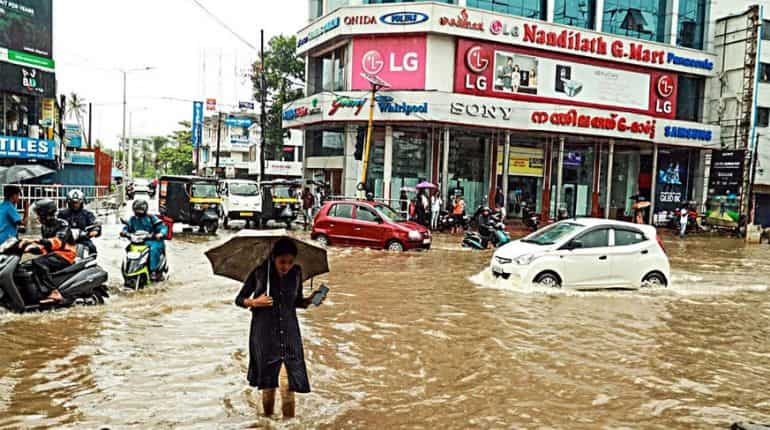 Around 11 people killed in last 24 hours due to heavy rain in Gujarat