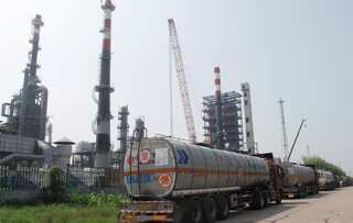 US sanctions against oil companies illegal: China