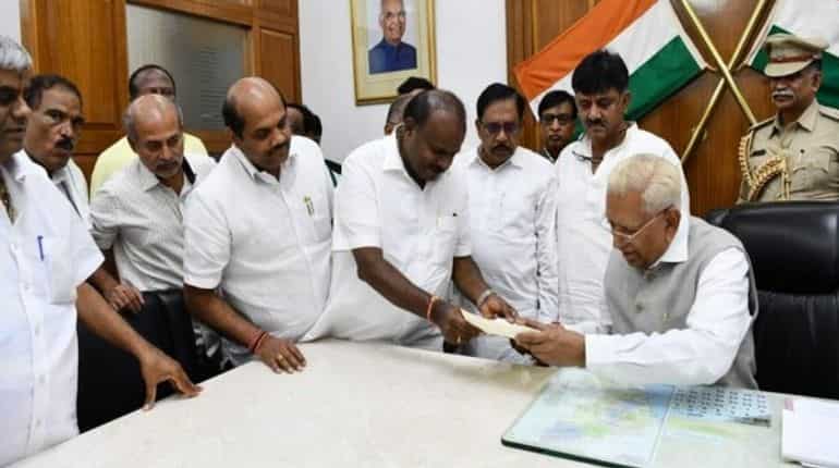 Karnataka Governor Vajubhai Vala accepts Kumaraswamy's resignation after Congress-JD(S) loses trust vote Karnataka Governor Vajubhai Vala accepts Kumaraswamy's resignation after Congress-JD(S) loses trust vote