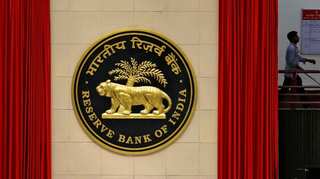RBI temporarily bars HDFC Bank from issuing new credit cards, launching digital initiatives