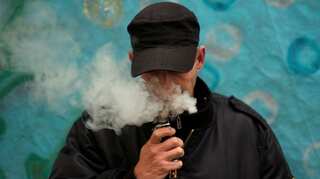 Trump administration announces partial ban on flavoured e-cigarettes