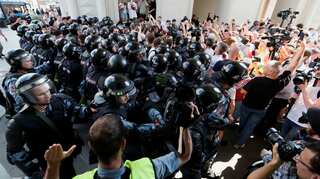 Russia detains more than 1,000 people in opposition crackdown