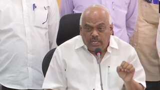 Karnataka: Speaker disqualifies 14 rebel lawmakers a day ahead of trust vote
