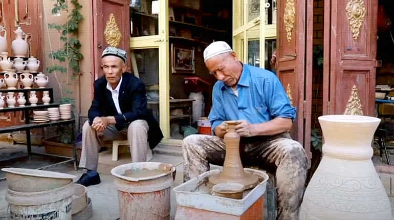Chinese old city Kashgar's maze preserves slice of heritage