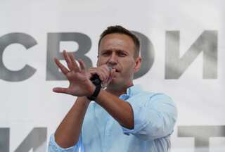 Russian opposition leader Alexei Navalny discharged from hospital
