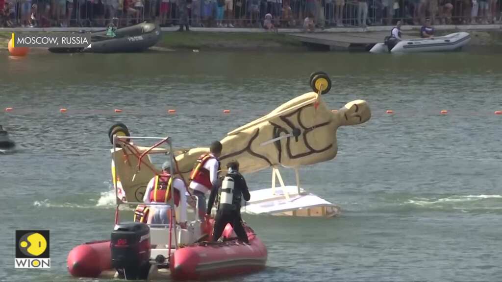 Best flights and fails of Russian Red Bull Flugtag